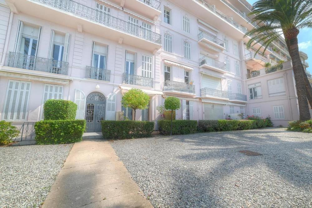 Apartment Les Princes